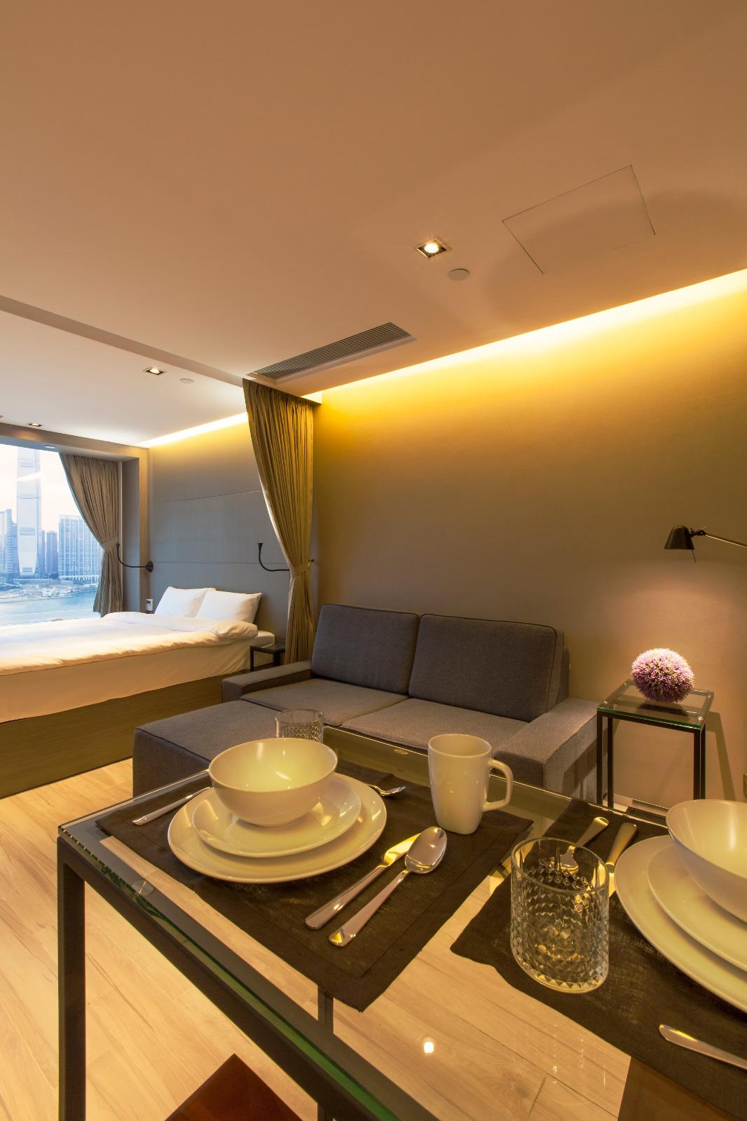 Cm + โฮเต็ล แอนด์ เซอร์วิซ อพาร์ตเมนต์ Aparthotel ฮ่องกง ภายนอก รูปภาพ