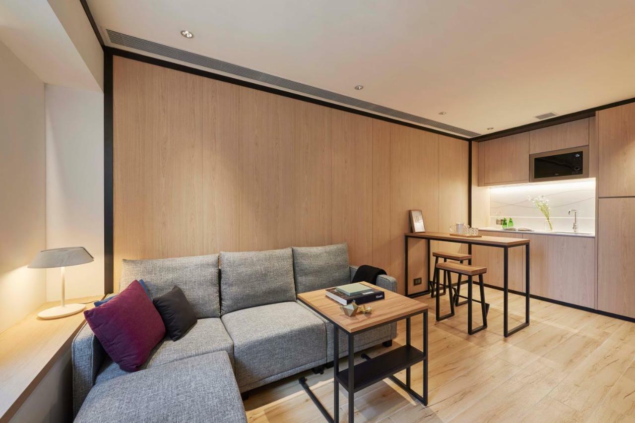 Cm + โฮเต็ล แอนด์ เซอร์วิซ อพาร์ตเมนต์ Aparthotel ฮ่องกง ภายนอก รูปภาพ