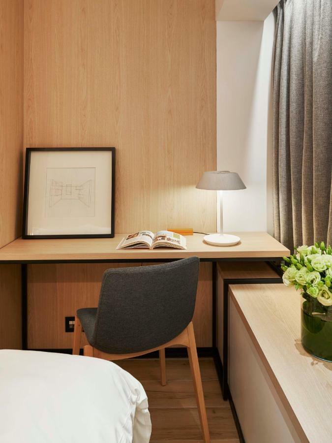 Cm + โฮเต็ล แอนด์ เซอร์วิซ อพาร์ตเมนต์ Aparthotel ฮ่องกง ภายนอก รูปภาพ